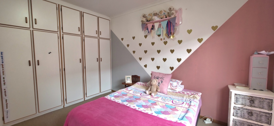 3 Bedroom Property for Sale in Hartenbos Central Western Cape